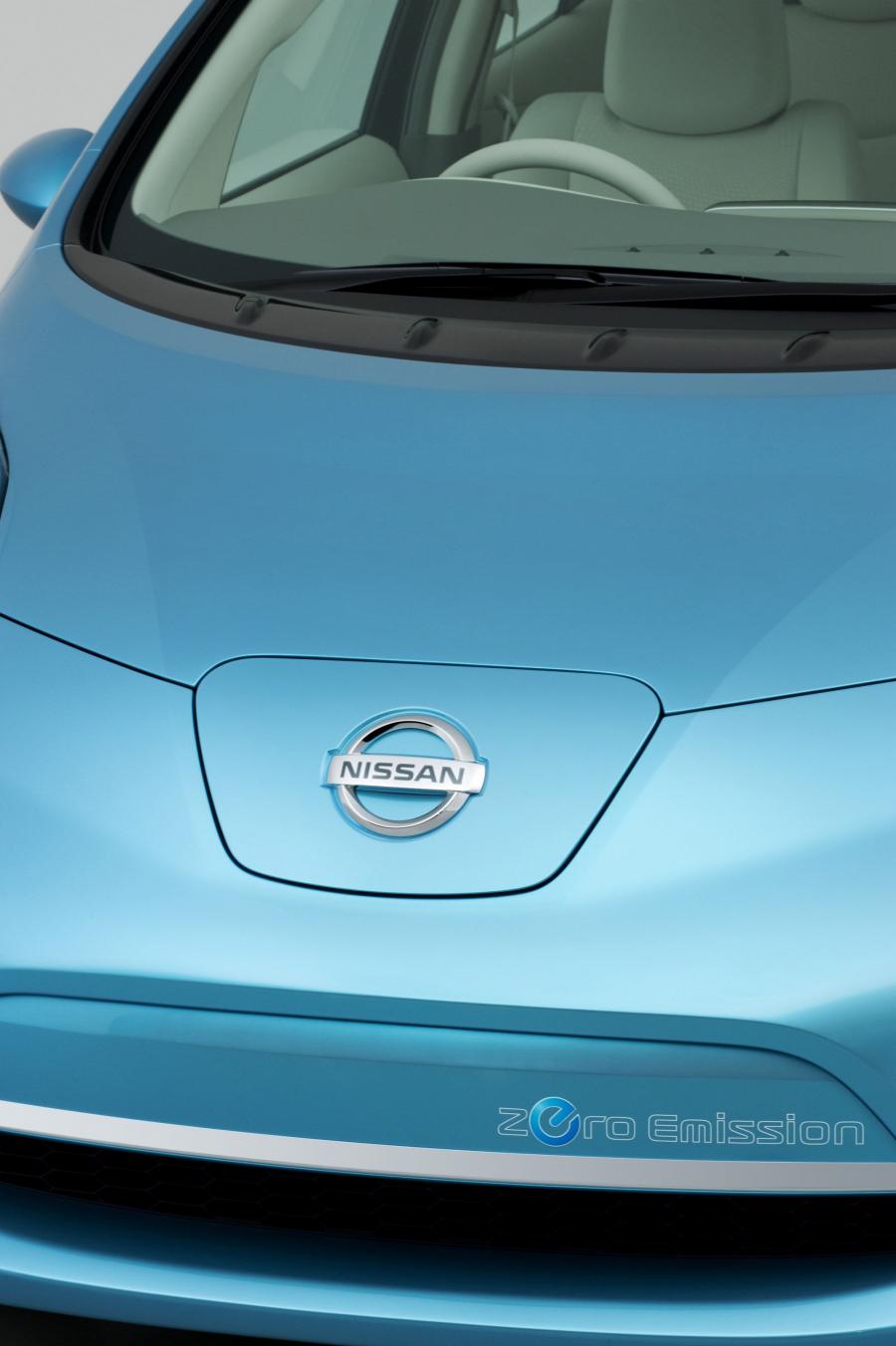  Nissan Leaf 2010 года  (фото 25 из 77)